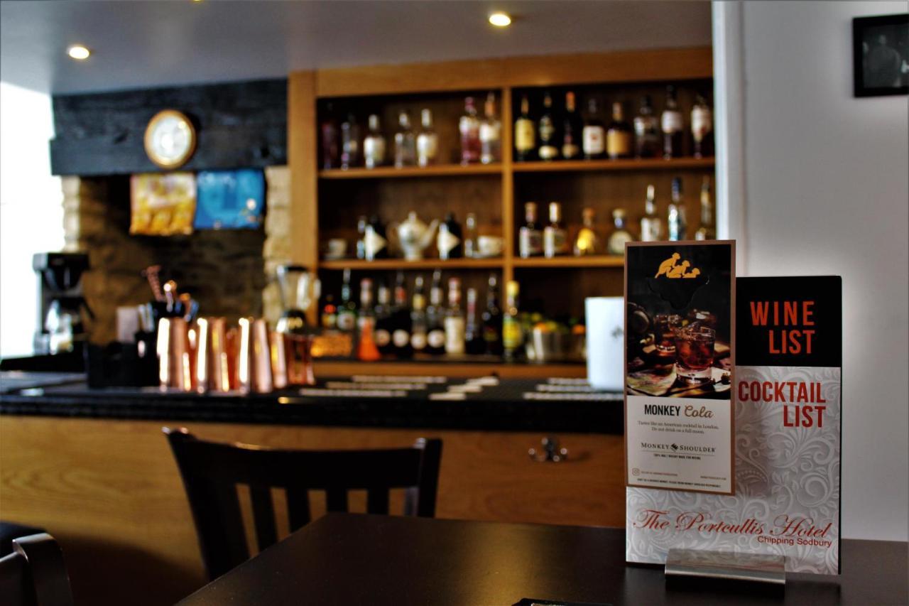The Portcullis Hotel Chipping Sodbury Dış mekan fotoğraf